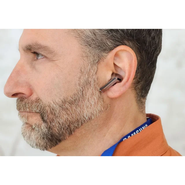 هدفون بلوتوثی سامسونگ مدل Galaxy Buds3 Pro دارای نویز کنسلینگ فعال (ANC)، درگاه شارژ USB Typ-14.webp